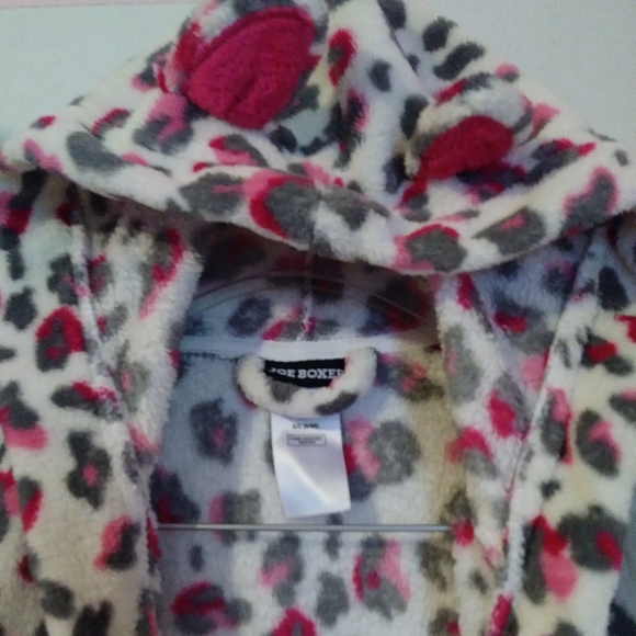 Cheetah Print Robe with Cat Ears Hood - Picture 3 of 5